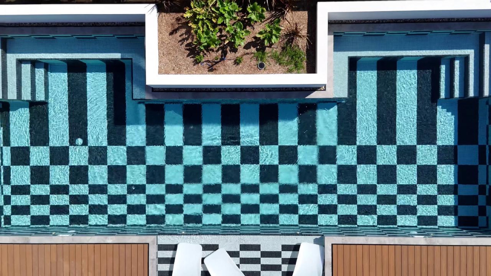 Rooftop pool at Lachlan Avenue